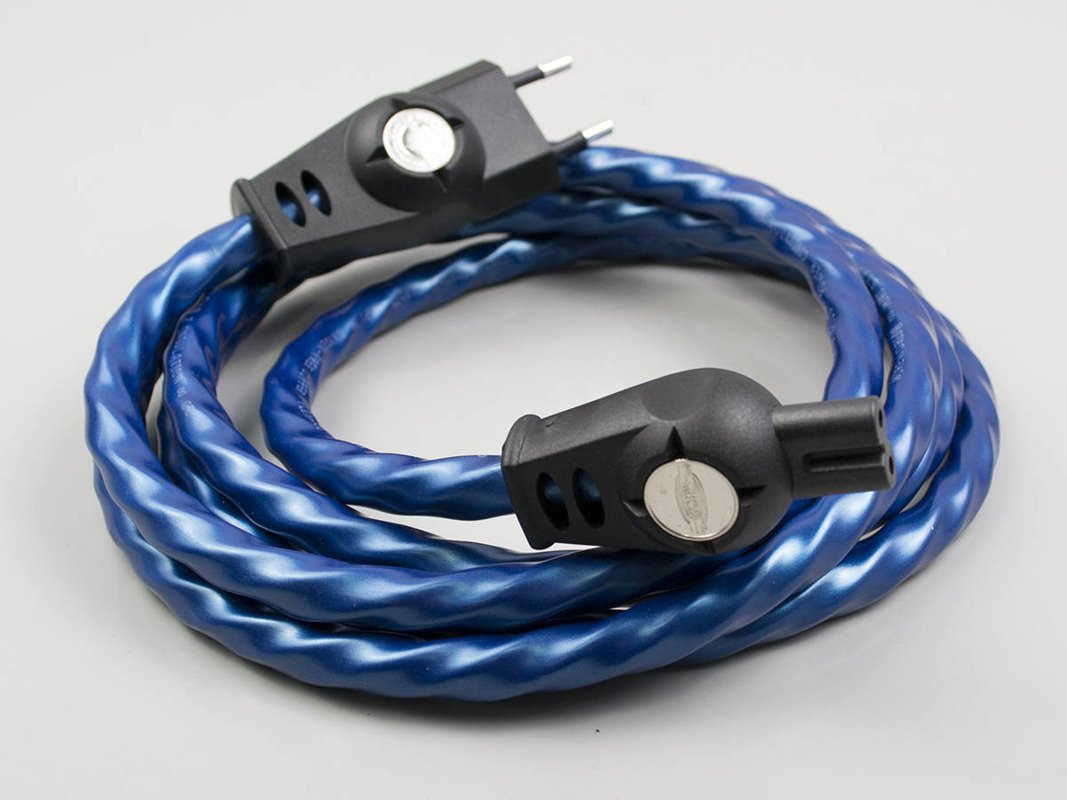 WIREWORLD IEC Figure 8 Power Cord Adapter Audio & Video Accessories