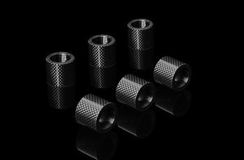 Oyaide izolator karbonowy STB-CM (STB-CM-6)